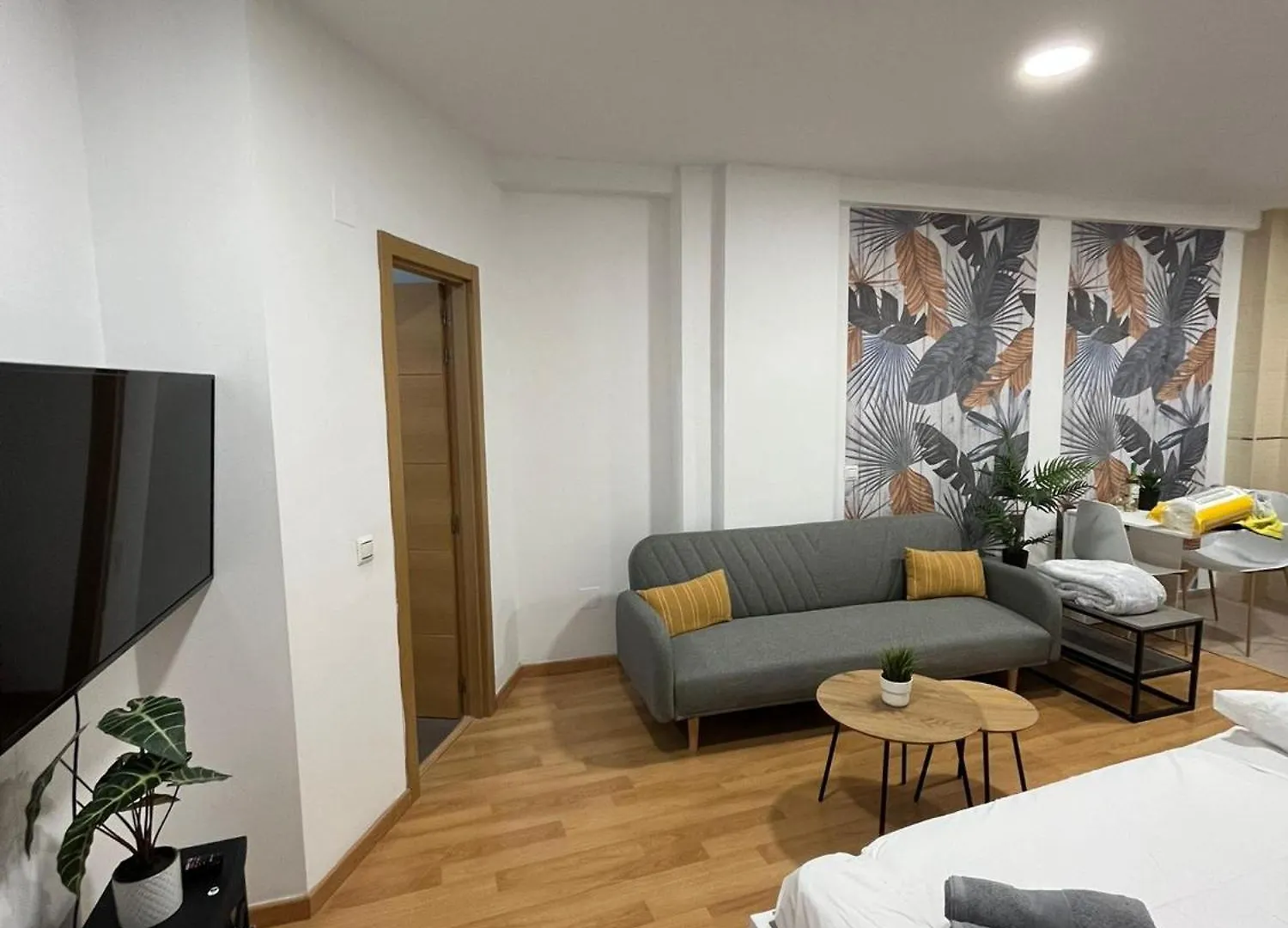 El Estudio Central Malaga 0*,